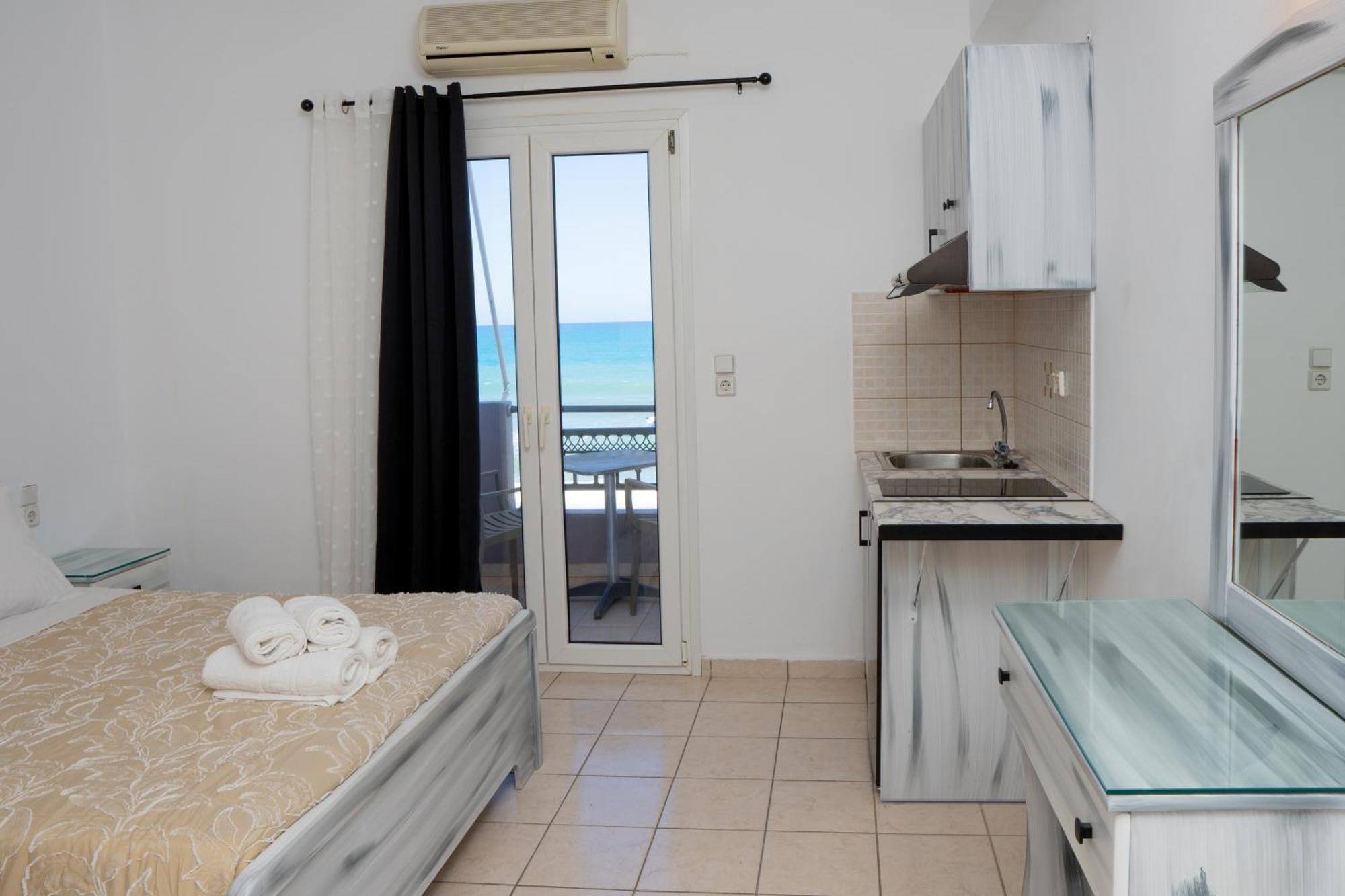 Artemis Beach Studios Kalamaki  Exterior foto